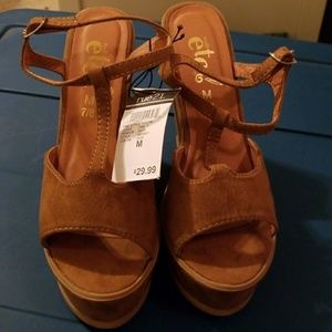 Woman wedge sandals